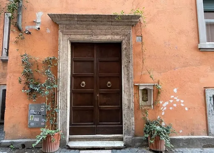 Vicolo San Trifone by Hili